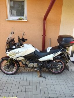 Suzuki V-Strom 650 r.v. 2011