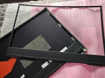 Asus Zephyrus S slim LCD plus plasty 120e - 1