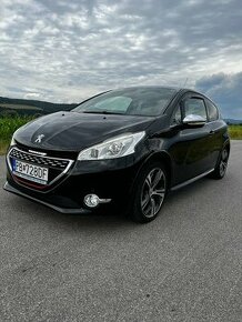 Peugeot 208 GTI - 1