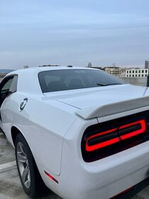 Predám DODGE Challenger 3.6L Automat, 2019, Full LED