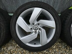 5x112 R17 VW Richmond 225/45 R17 - 1