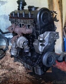 Motor 1.9 tdi 74kw skoda octavia - 1