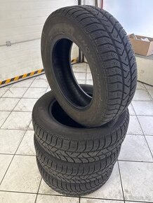 Predám zimnú sadu 195/65 R15 PIRELLI