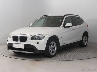 BMW X1 xDrive18d Automat, Serv.kniha, Xenóny, Bi-Xenóny