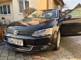 Volkswagen Jetta 1.6 TDI DSG, 2011, 250 247 km