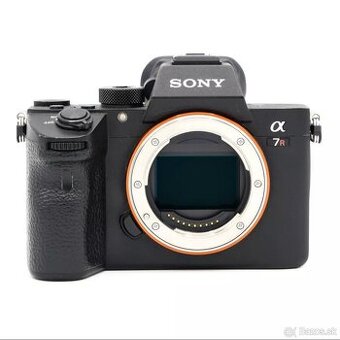 Sony Alpha A7R Mk.III + grip,