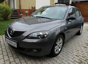 • MAZDA 3 1.6i, 77 kW, benzín, r.v. 2008 •