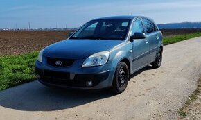 Kia Rio 1.4 (2007) - 110,000 km