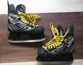 ladove / hokejove korcule CCM VECTOR 6.0 NHL, vel. 40