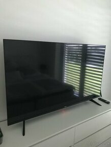 Hisense SmartTV 55” 55AE7000F