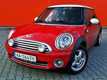 Mini Cooper 1.6 88kW Coral Red & White