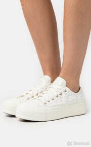 Converse Chuck Taylor All Star Lift OX Platform