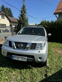 Nissan pathfinder