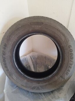 Pneumatiky GOODYEAR.215/65r16