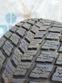 Predám zimné pneumatiky 215/65 R16 - 1