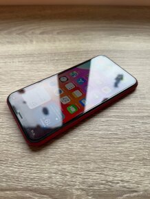 Predám iPhone XR 64GB Red