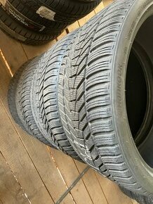 245/35 R20 a 275/30 R20 Hankook W330