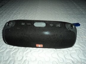 JBL Párty.