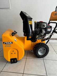 Snezna freza Stiga Snow Storm s motorom Briggs & Stratton