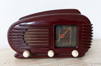 Staré rádio Tesla Talisman 308U II, rok 1953, plně funkční