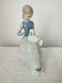 Royal dux porcelánová soška dievča so psom - 1