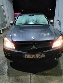 Mercedes Benz C200 - 1