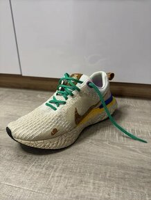 Nike React Infinity Run Flyknit 3