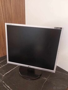 PC, monitor, myš, klávesnica