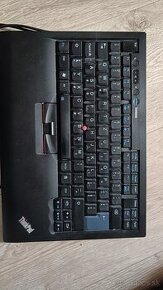 Úzka thinkpad klávesnica