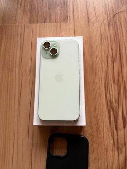 iPhone 15 128GB green