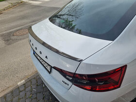 SKODA SUPERB 3 spoiler kridlo lipko na kufor - 1