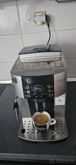 Kávovar DeLonghi