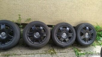 Hlinikove disky original Volkswagen 5x100 R16 cierne a strie