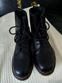 Topanky Dr. Martens