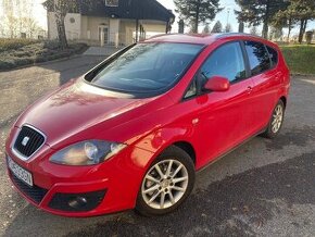 SEAT ALTEA XL 2.0 TDI CR DSG NAJ.177000KM MOD ROK 2012