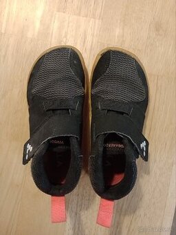 Vivobarefoot thermal