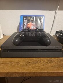 PS4 Slim 500 GB + 2 ovládače + hry