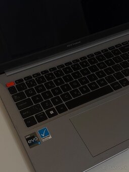 ASUS Vivobook S 15 OLED