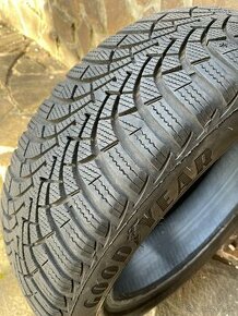 Predám zimné pneu GOODYEAR ULTRAGRIP 9 - R16