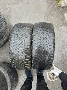 225/45r18