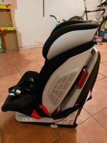 CHICCO autosedacka ISOFIX