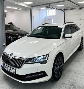 Skoda Superb 2.0TDI 140Kw 4x4 Premium/Matrix - 1