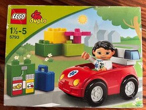 Lego duplo auto a lekárka