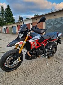 Aprilia dorsoduro 900