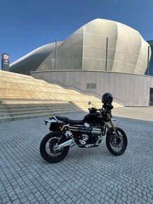 Triumph scrambler 1200xe