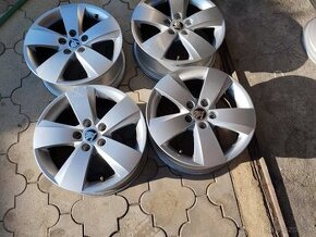 SADA ALU DISKOV 5X100 6,5X15H2 ET38 SKODA FABIA