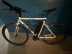 Cestny Elektro bicykel BIANCHI