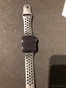 Predám Apple Watch series6 44mm Nike