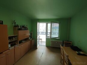 Predaj veľký 1 izbový byt s balkónom na SNP