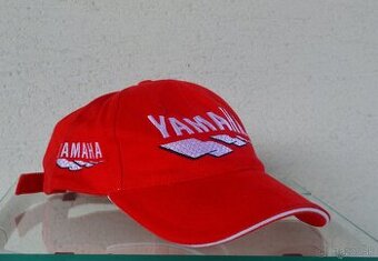 Šiltovka čiapka Yamaha cervena